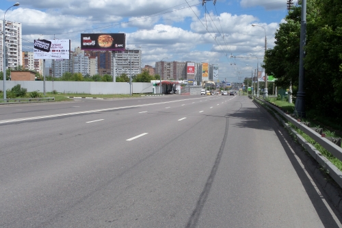 Носовихинское шоссе (430 м от МКАД), слева (Видна при движении в Москву) Б