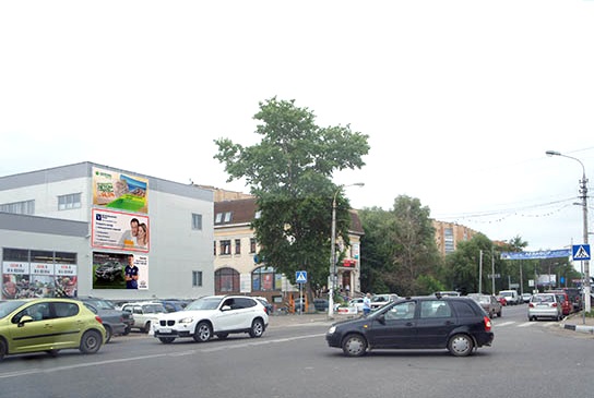 Чехова ул., д. 2, фасад здания супермаркета "АТАК", B-03A2